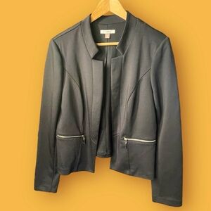 “Rozali Black Jacket 90s 90210 Vibes, Zipper Pockets, Perfect with Denim & Boots